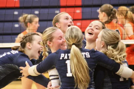 South volleyball sweeps Marietta, Hurricane